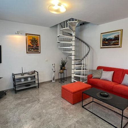 בפורטורוז Classy Apartment With Garden View Laura מראה חיצוני תמונה